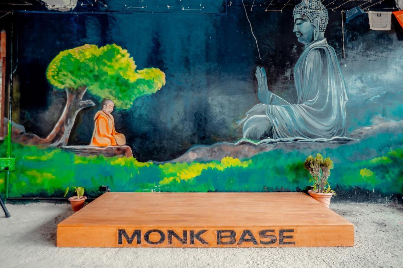 Cafe Monkbase- Food And Stay 马拉里 外观 照片